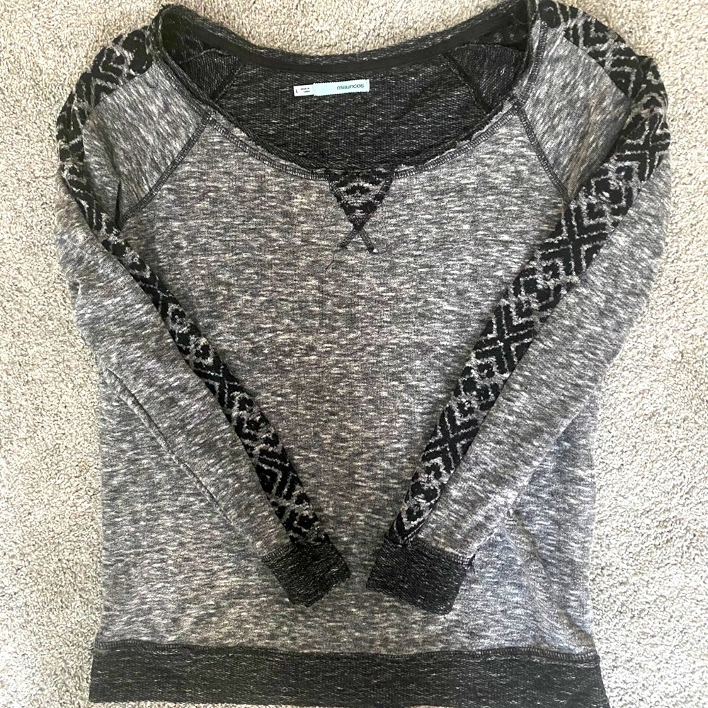 Cute and cozy sweater/sweatshirt